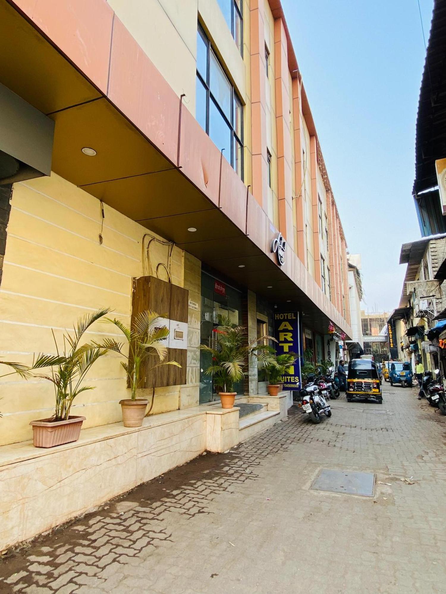 Hotel Arton Regency Near Terminal 2 Airport Bombaim Exterior foto